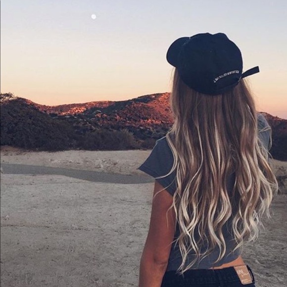 Meet your Posher, Leya - Picture 1 of 1